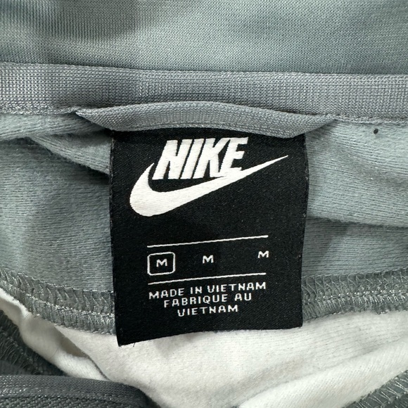 Nike Zip-Up Track Jacket (Size M/M) - Picture 2 of 5